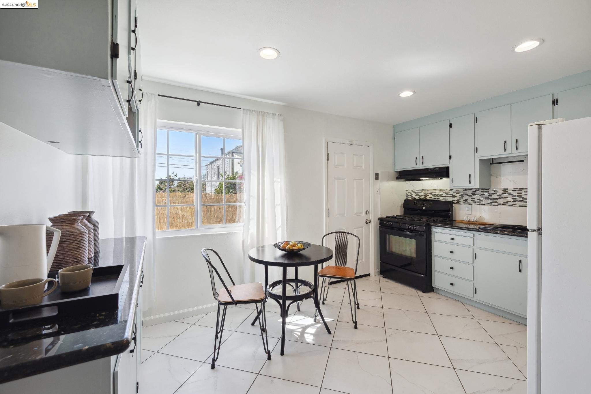 261 S 42Nd St