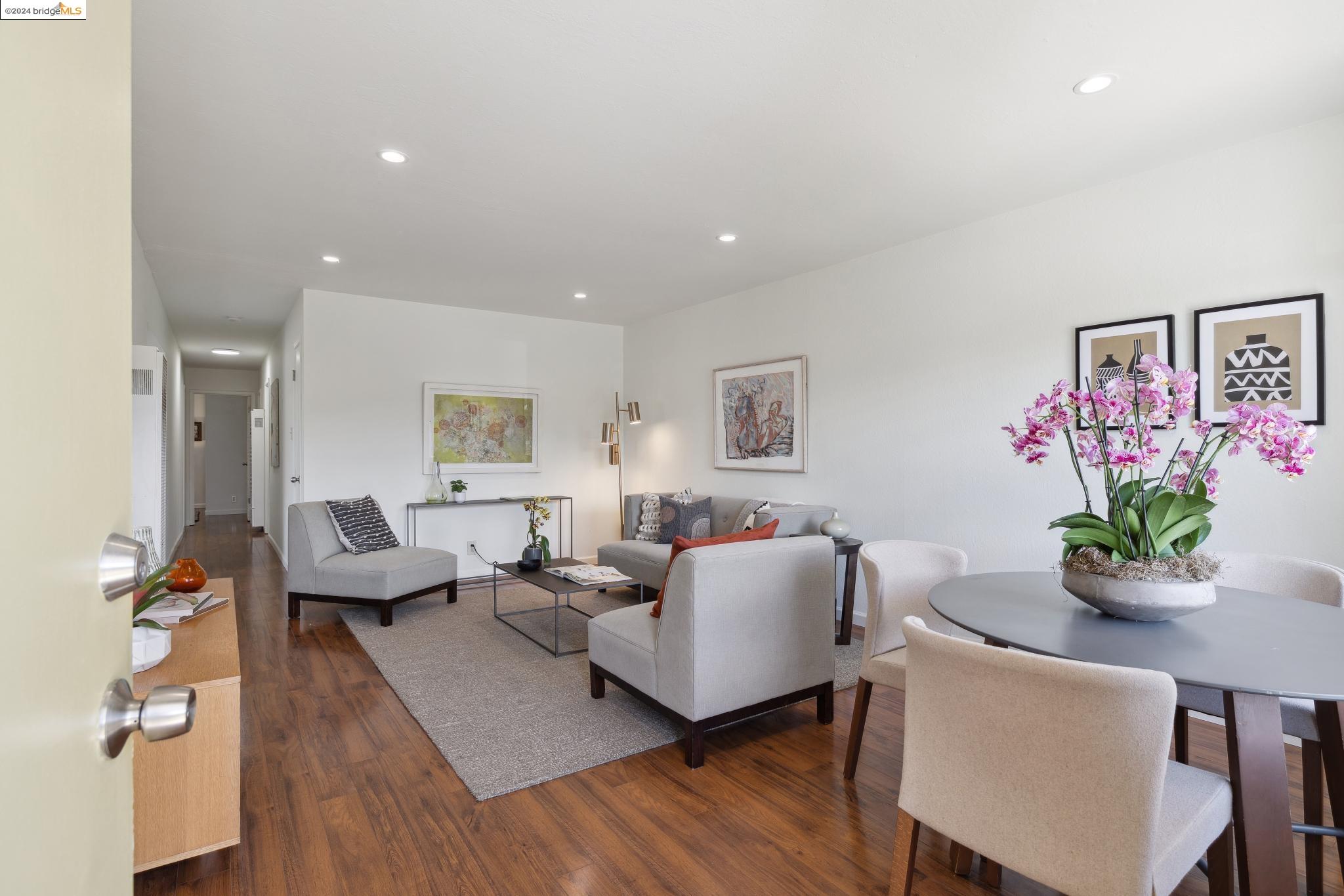 261 S 42Nd St