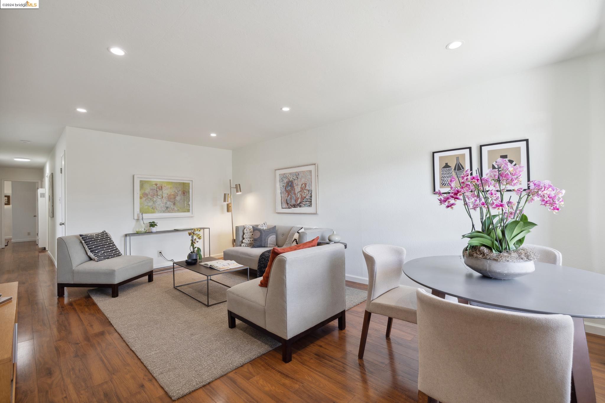 261 S 42Nd St