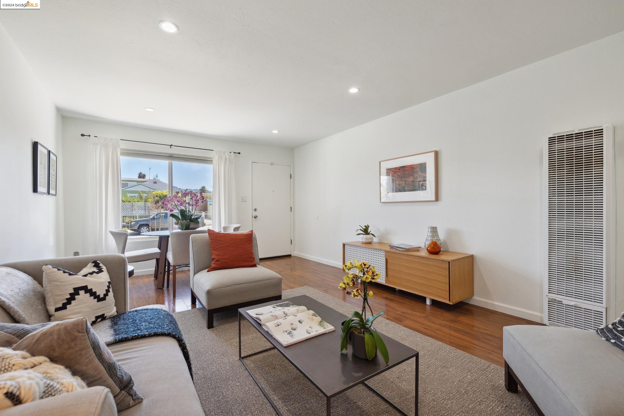 261 S 42Nd St