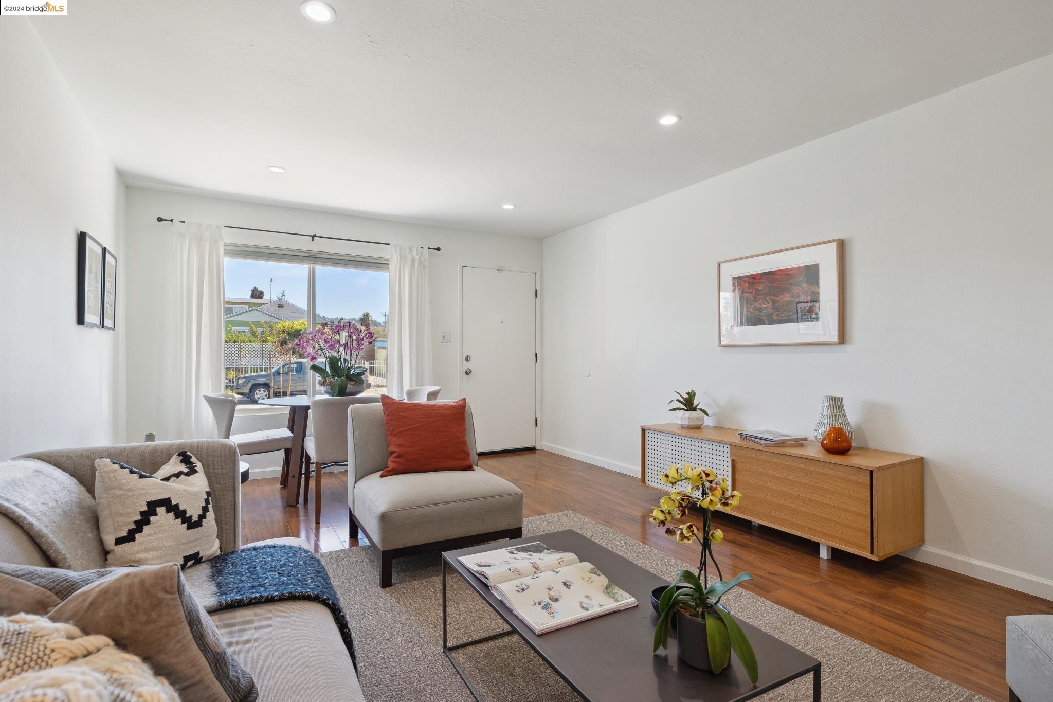 261 S 42Nd St