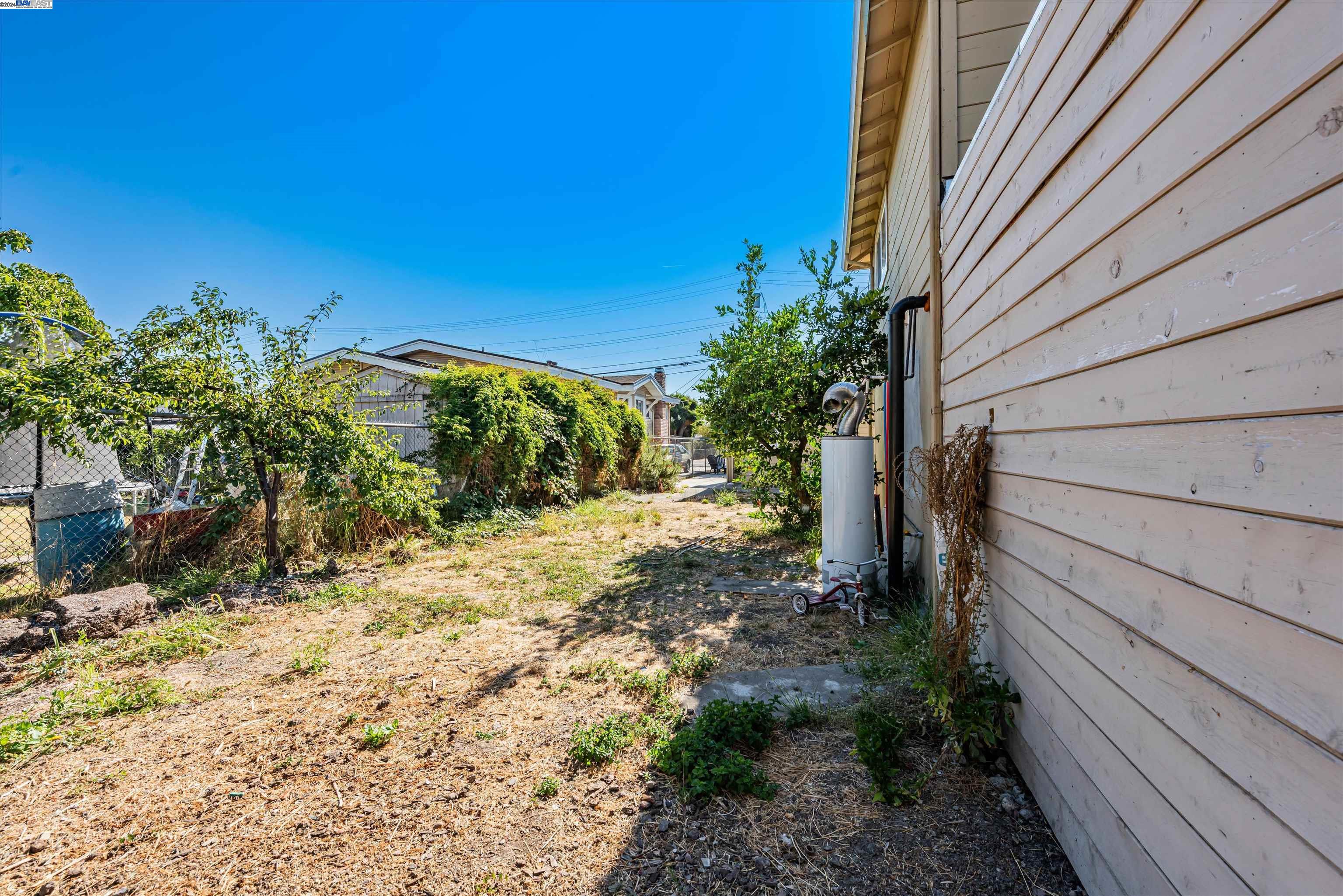 9280 D St