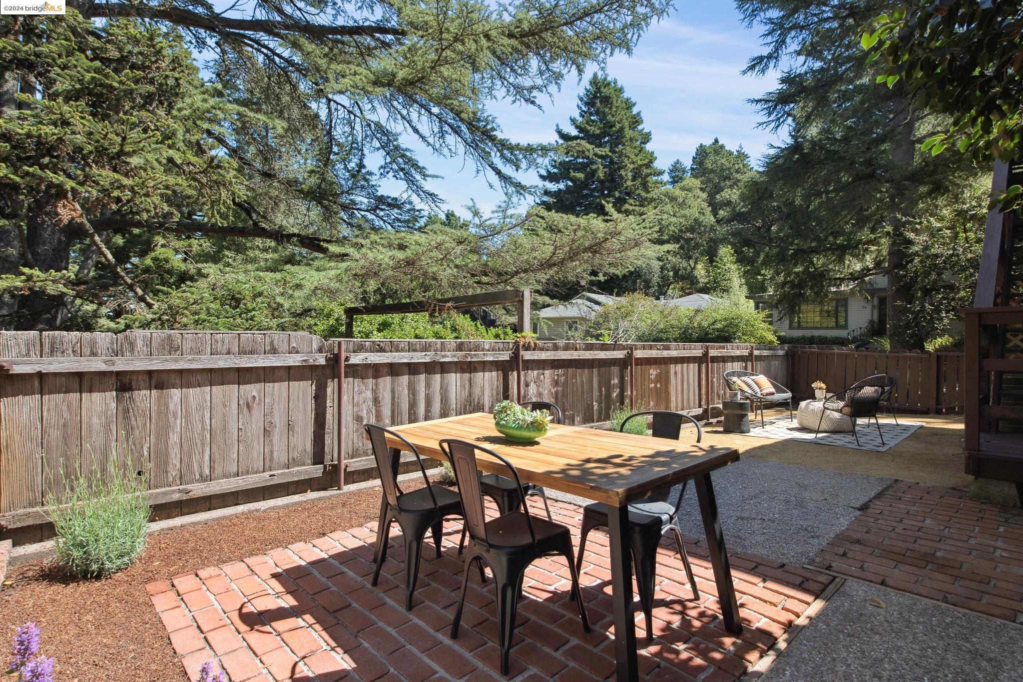 55 Sunset Ln