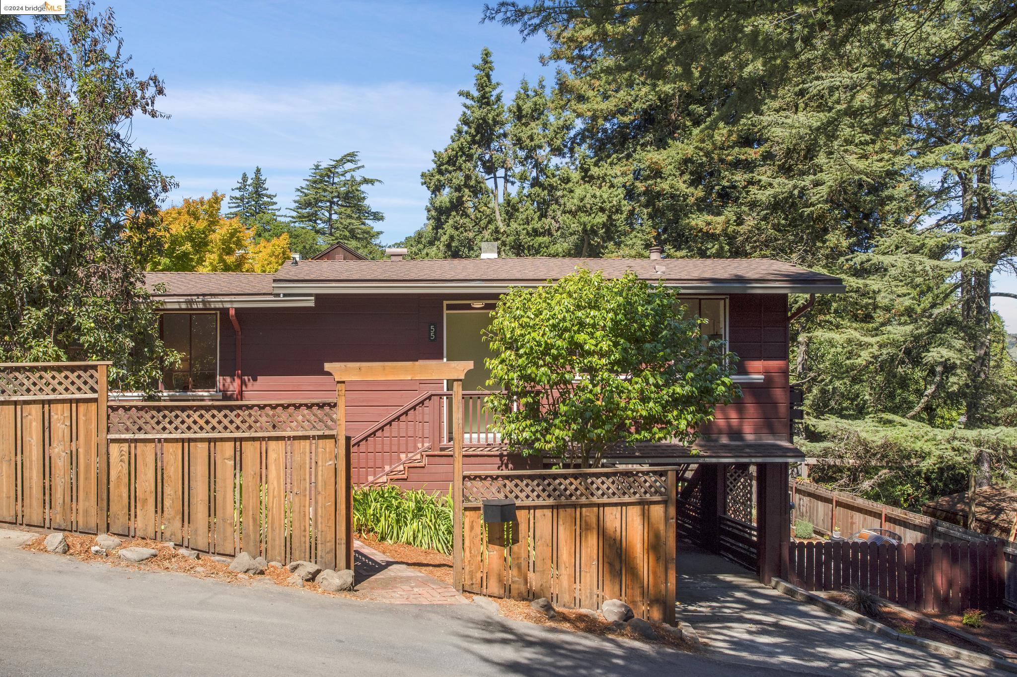 55 Sunset Ln