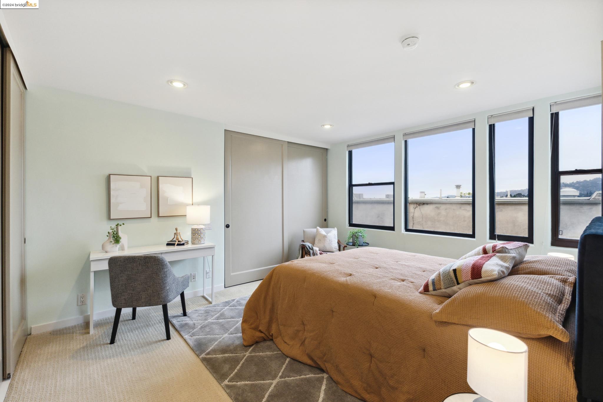 5400 Broadway Ter # 206
