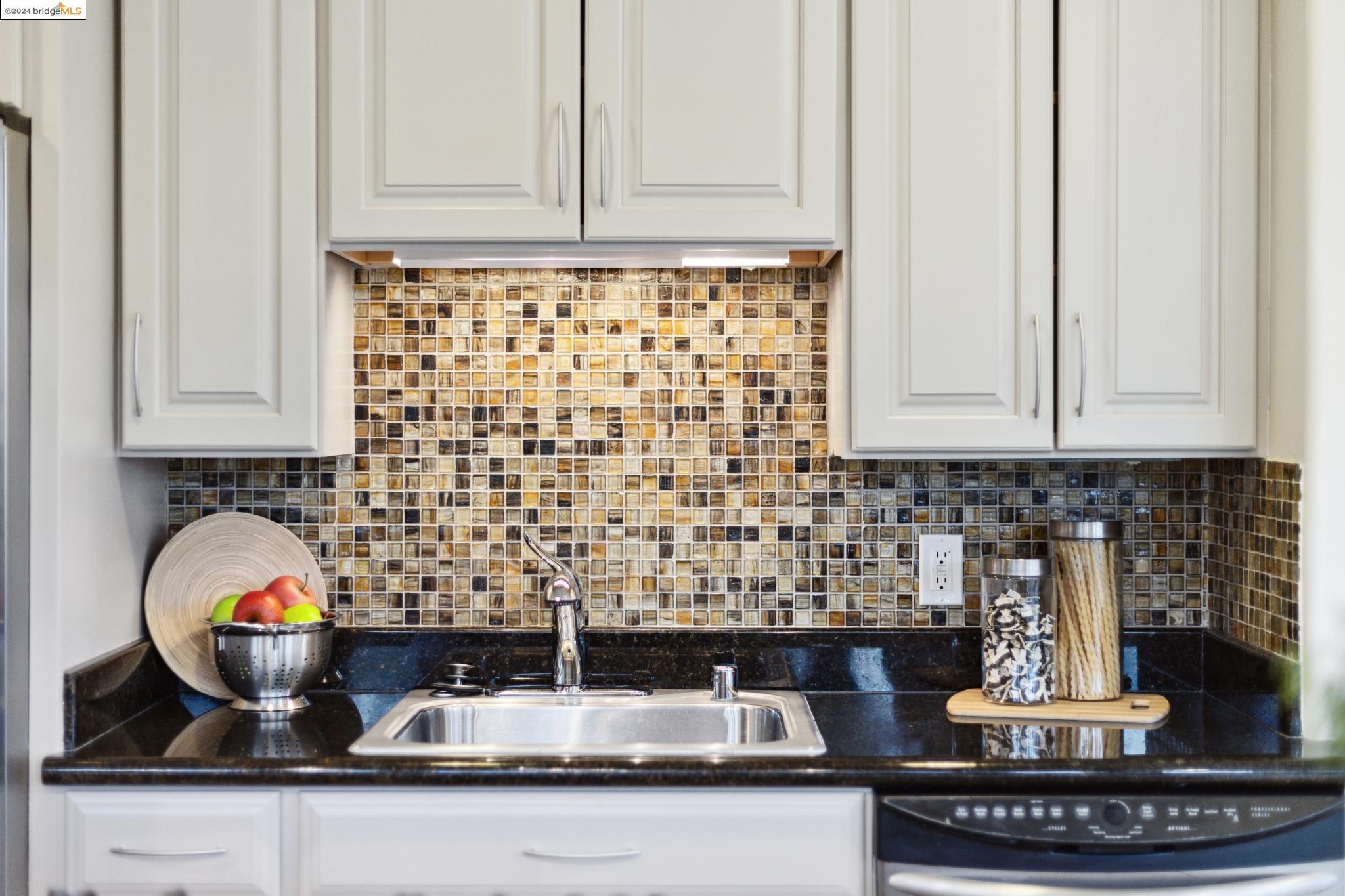 5400 Broadway Ter # 206