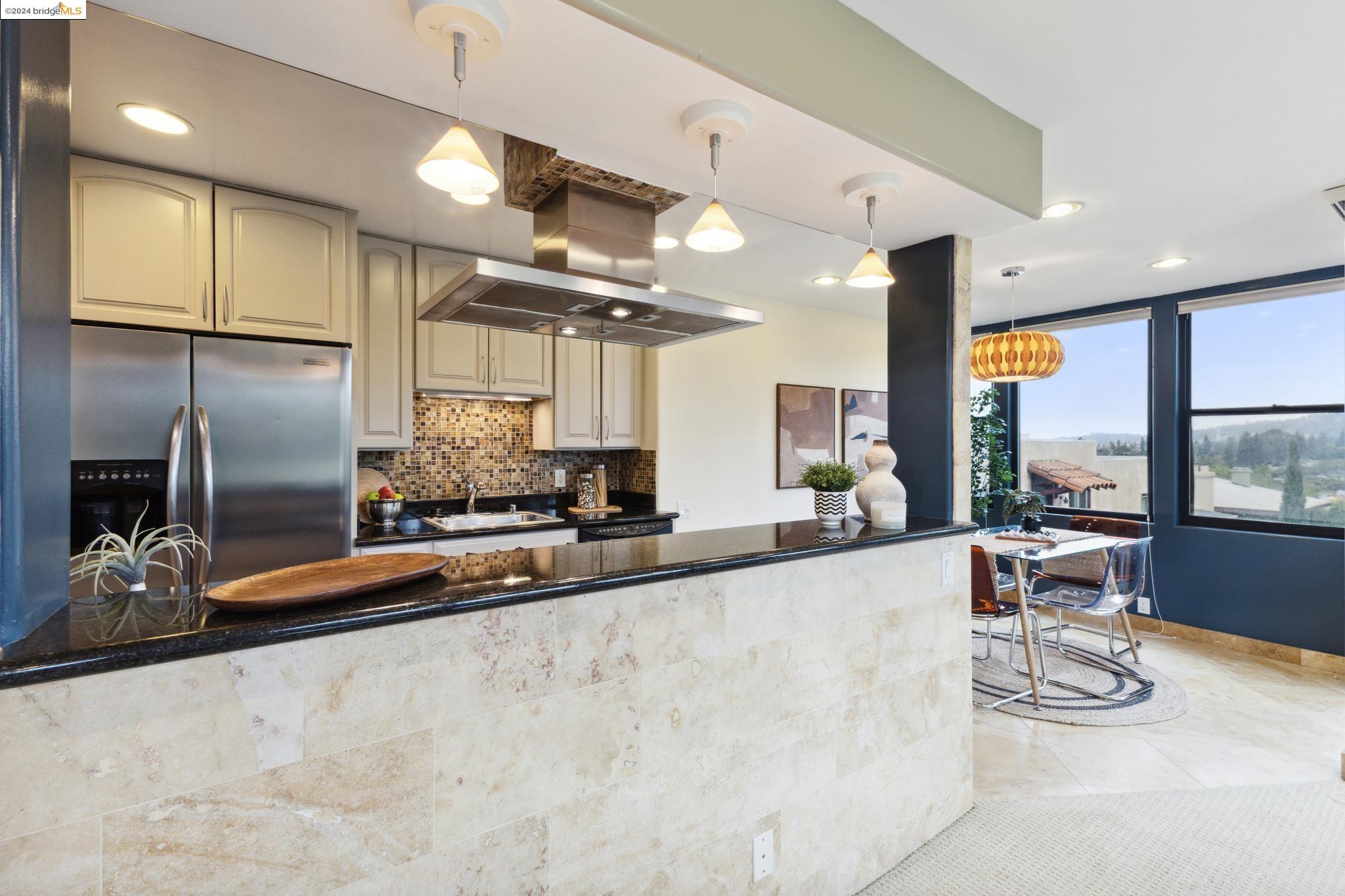 5400 Broadway Ter # 206