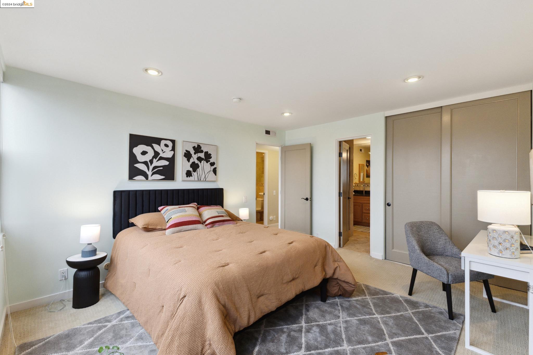 5400 Broadway Ter # 206