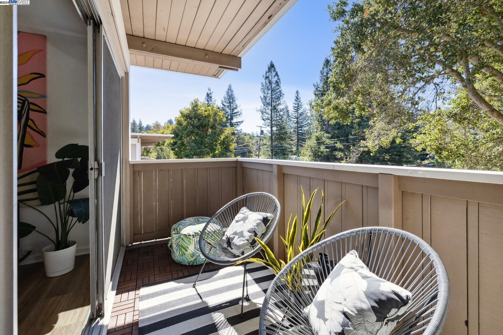 2121 DONALD DRIVE # 18