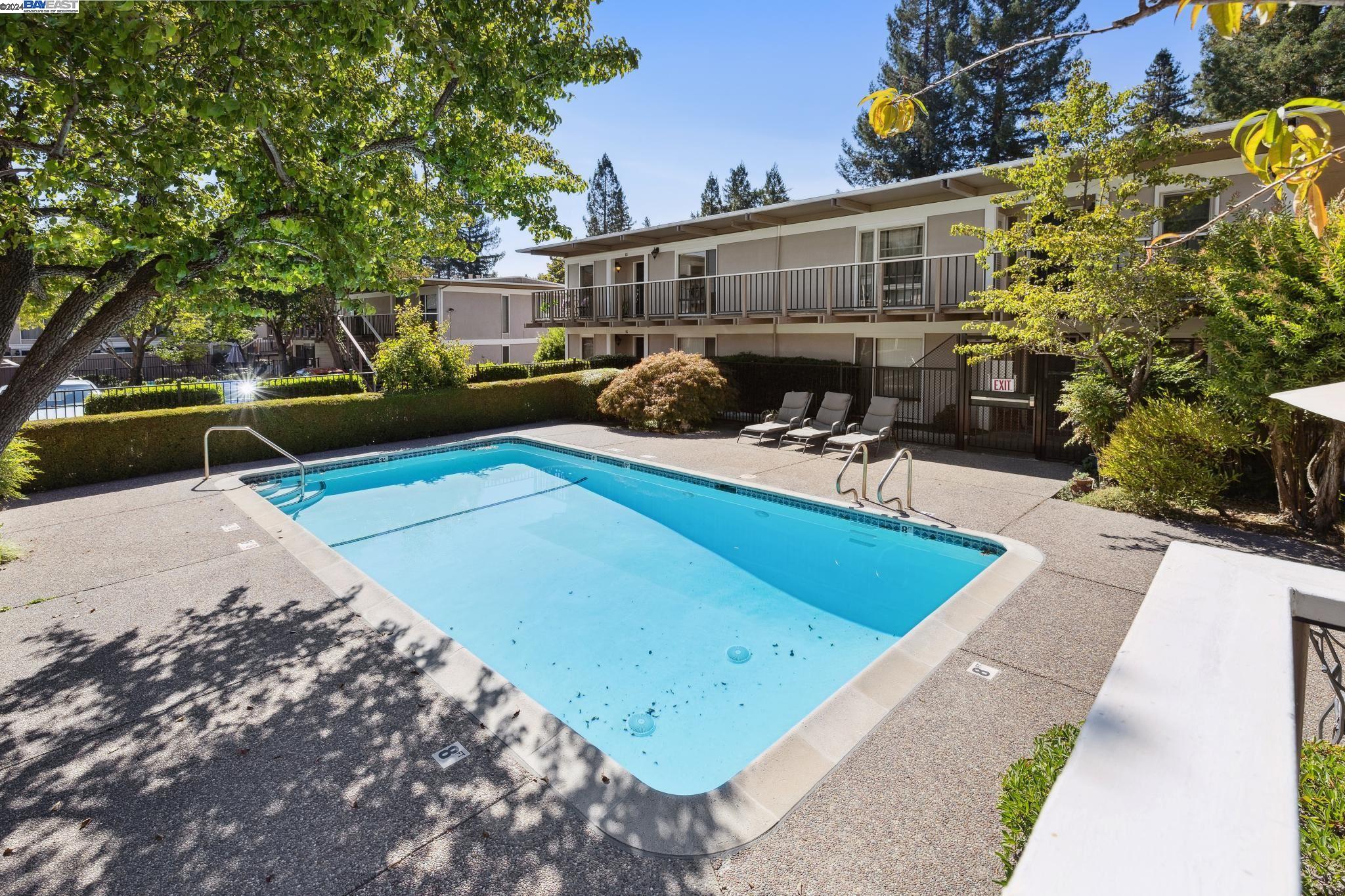 2121 DONALD DRIVE # 18