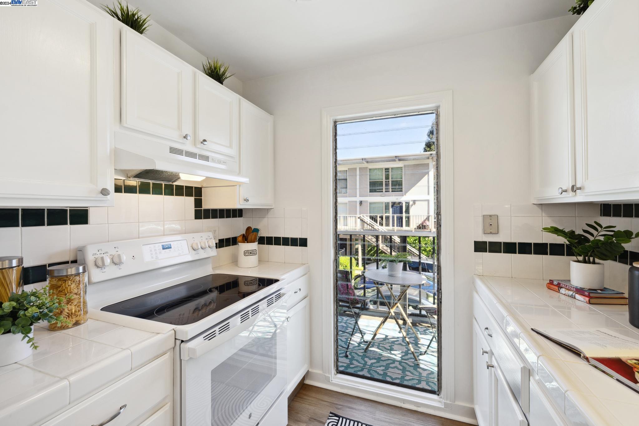 2121 DONALD DRIVE # 18