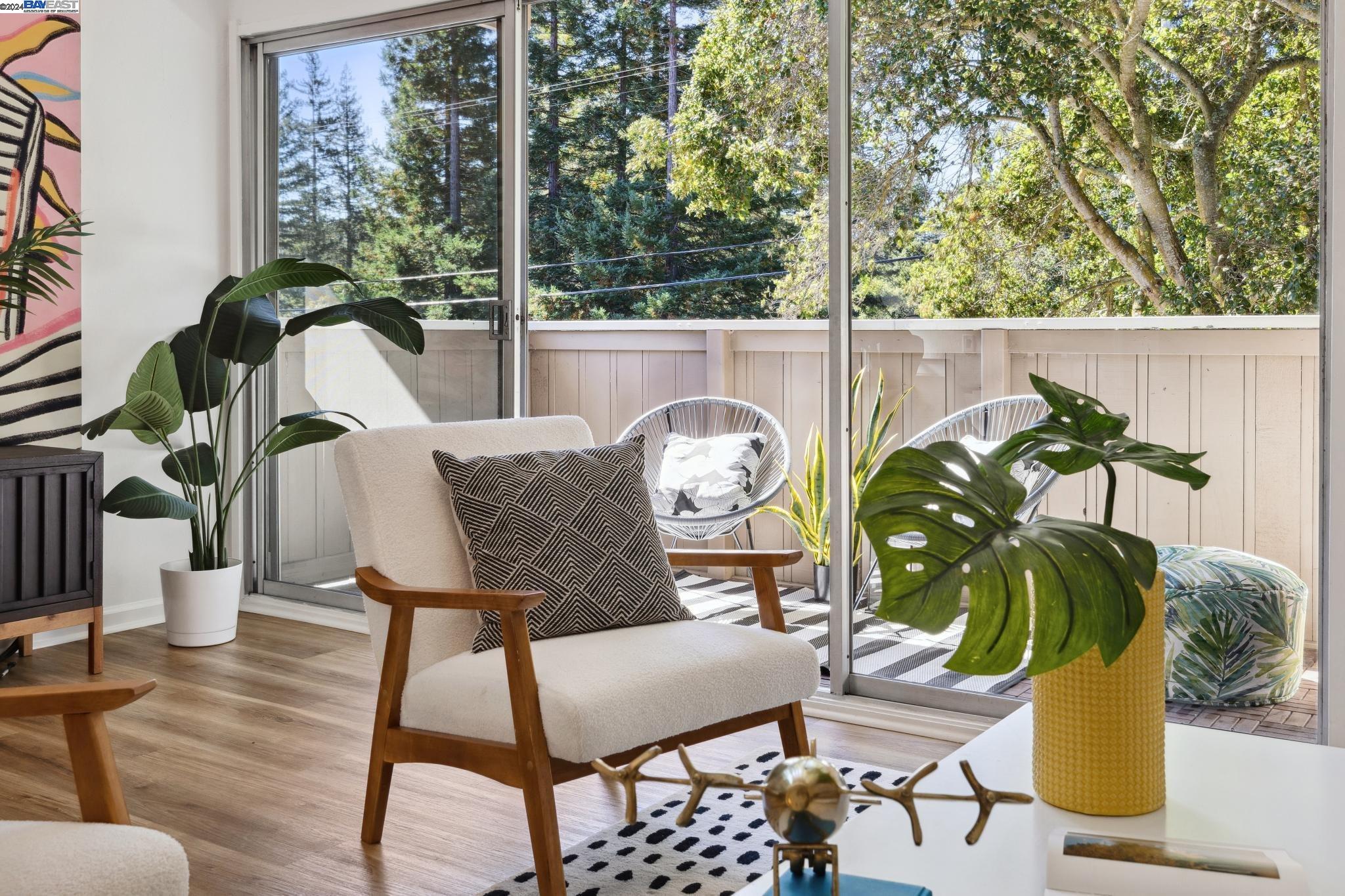 2121 DONALD DRIVE # 18