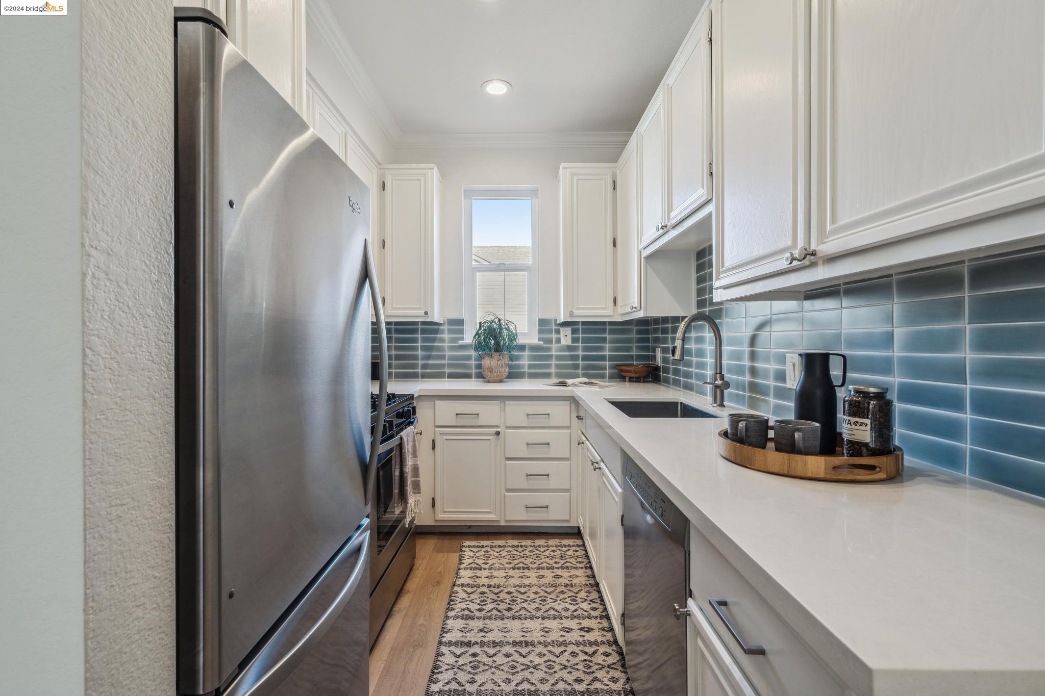 107 Commodore Dr