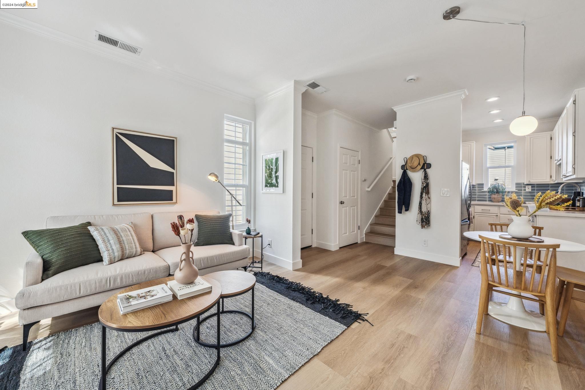 107 Commodore Dr