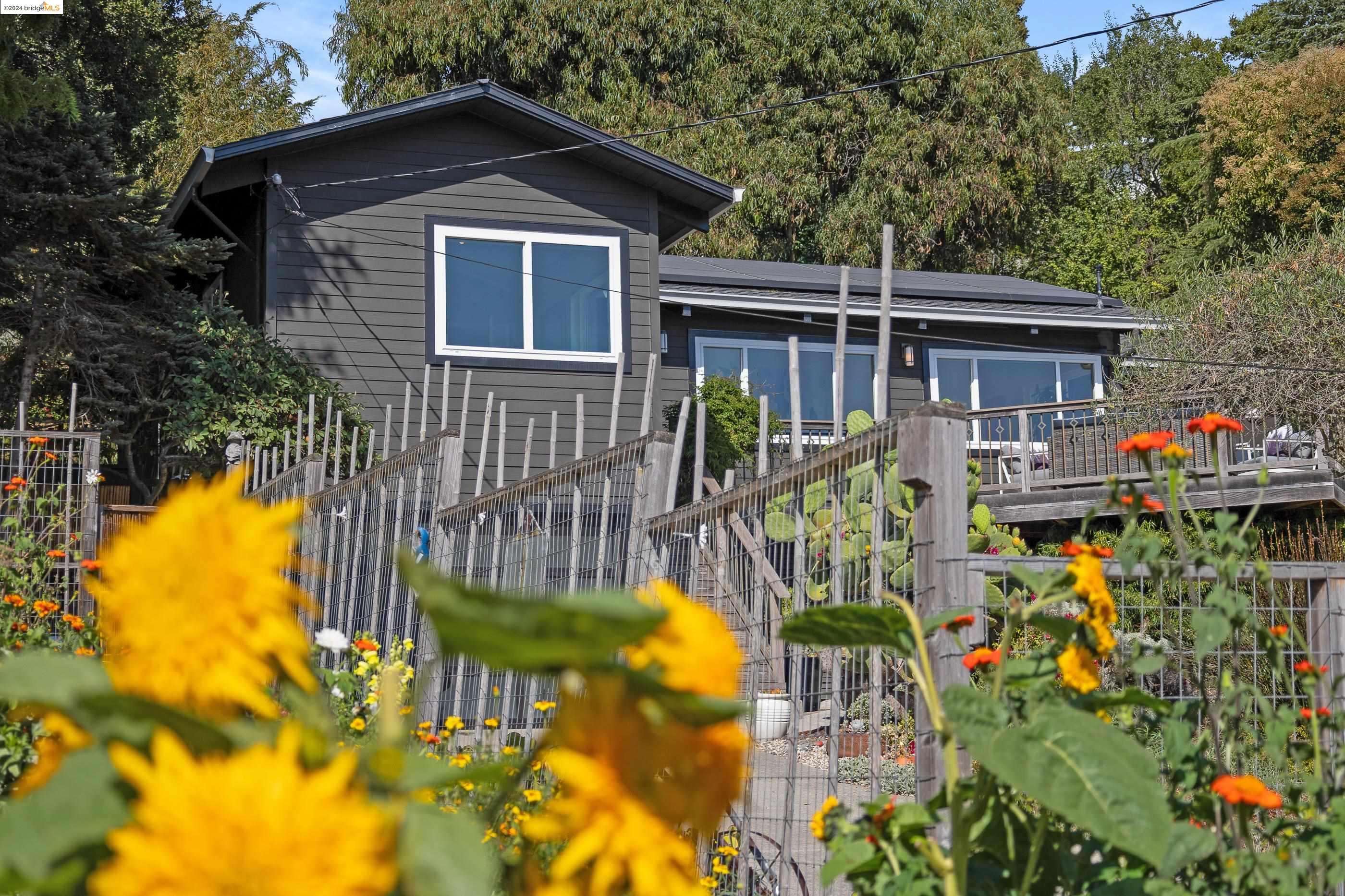 840 Seaview Drive
