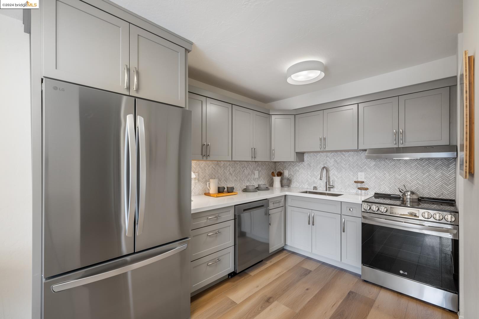 551 Jean Street # 206