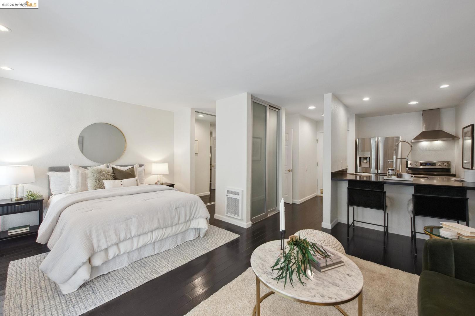 150 Pearl ST # 318