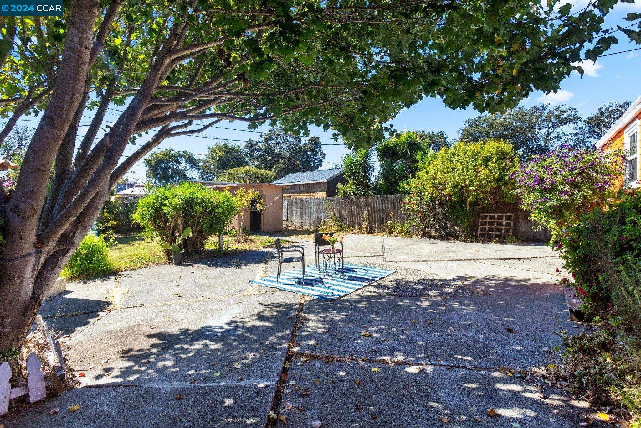 4412 Wall Ave