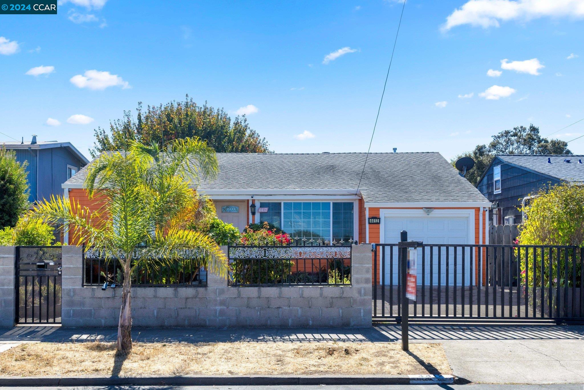 4412 Wall Ave