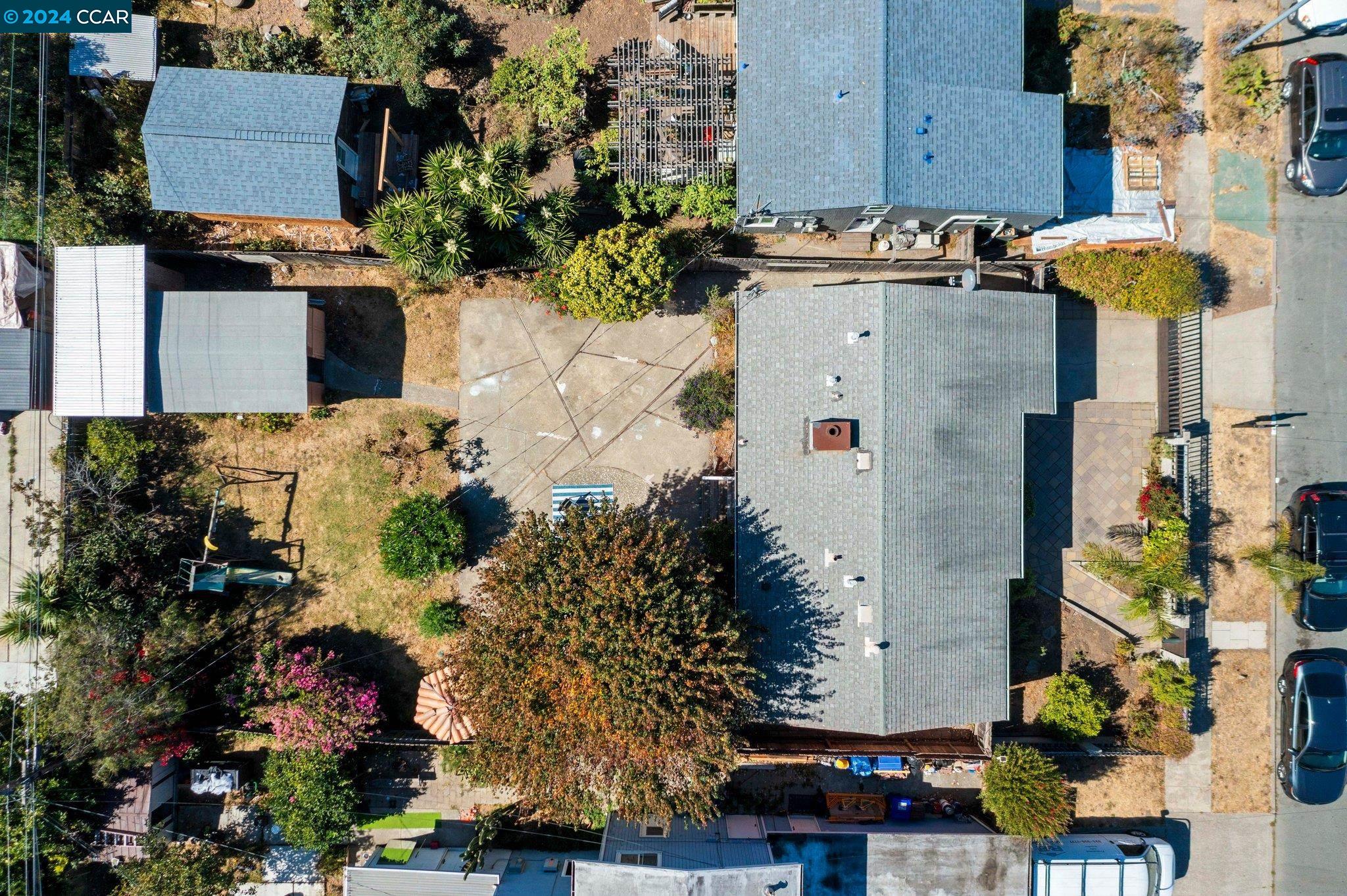 4412 Wall Ave