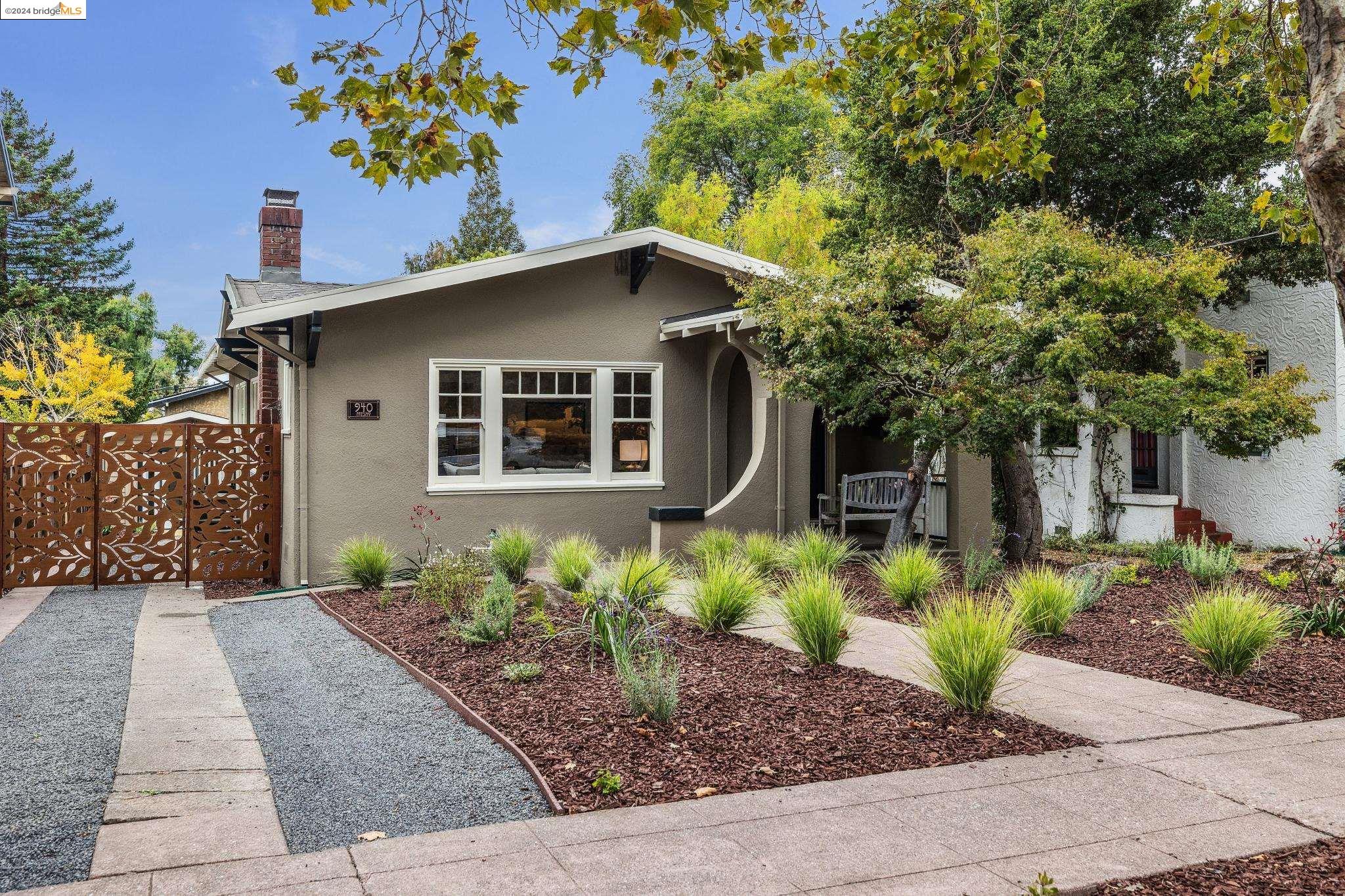 940 Fresno Ave