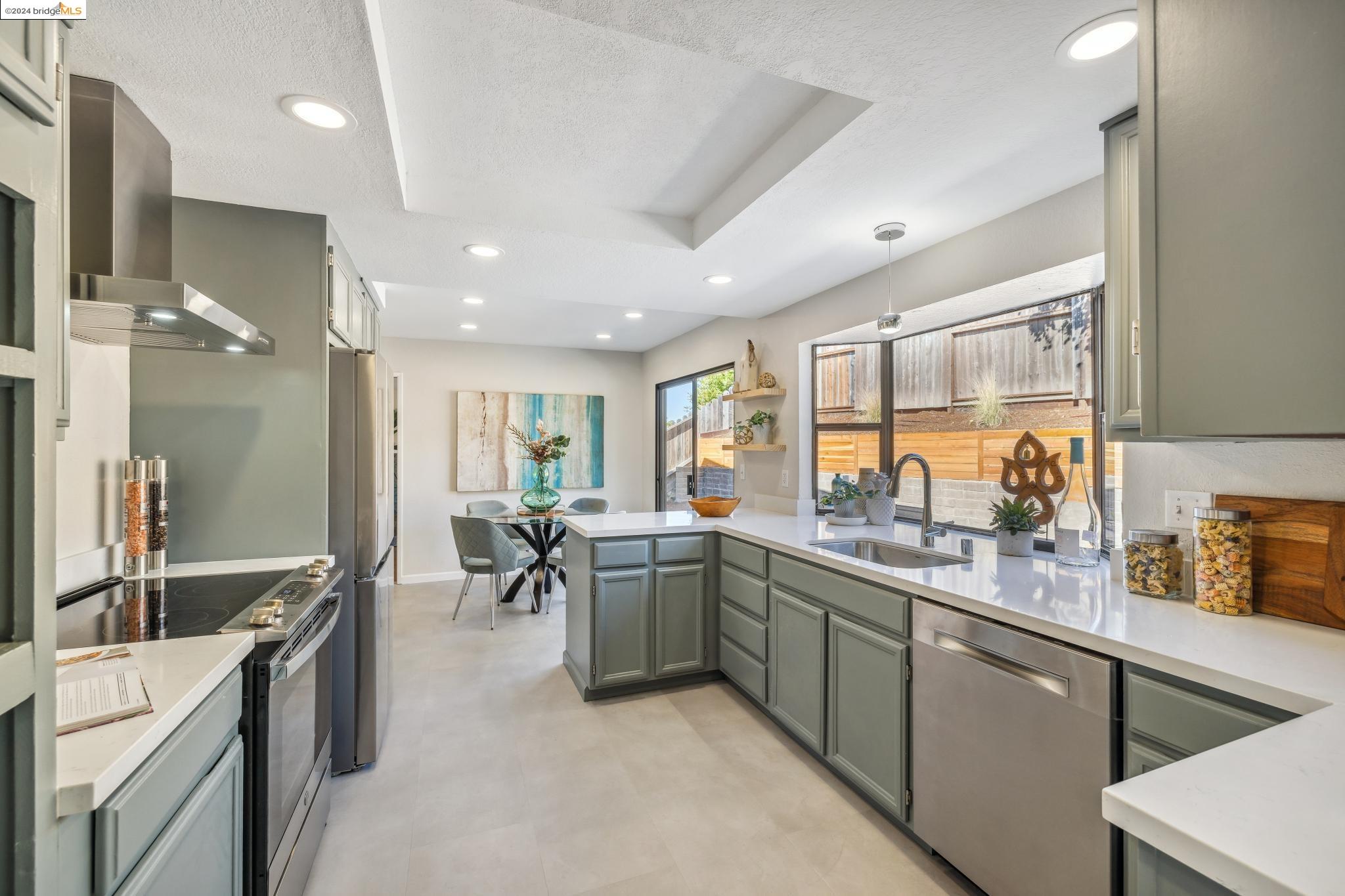 100 Big Bear Ct