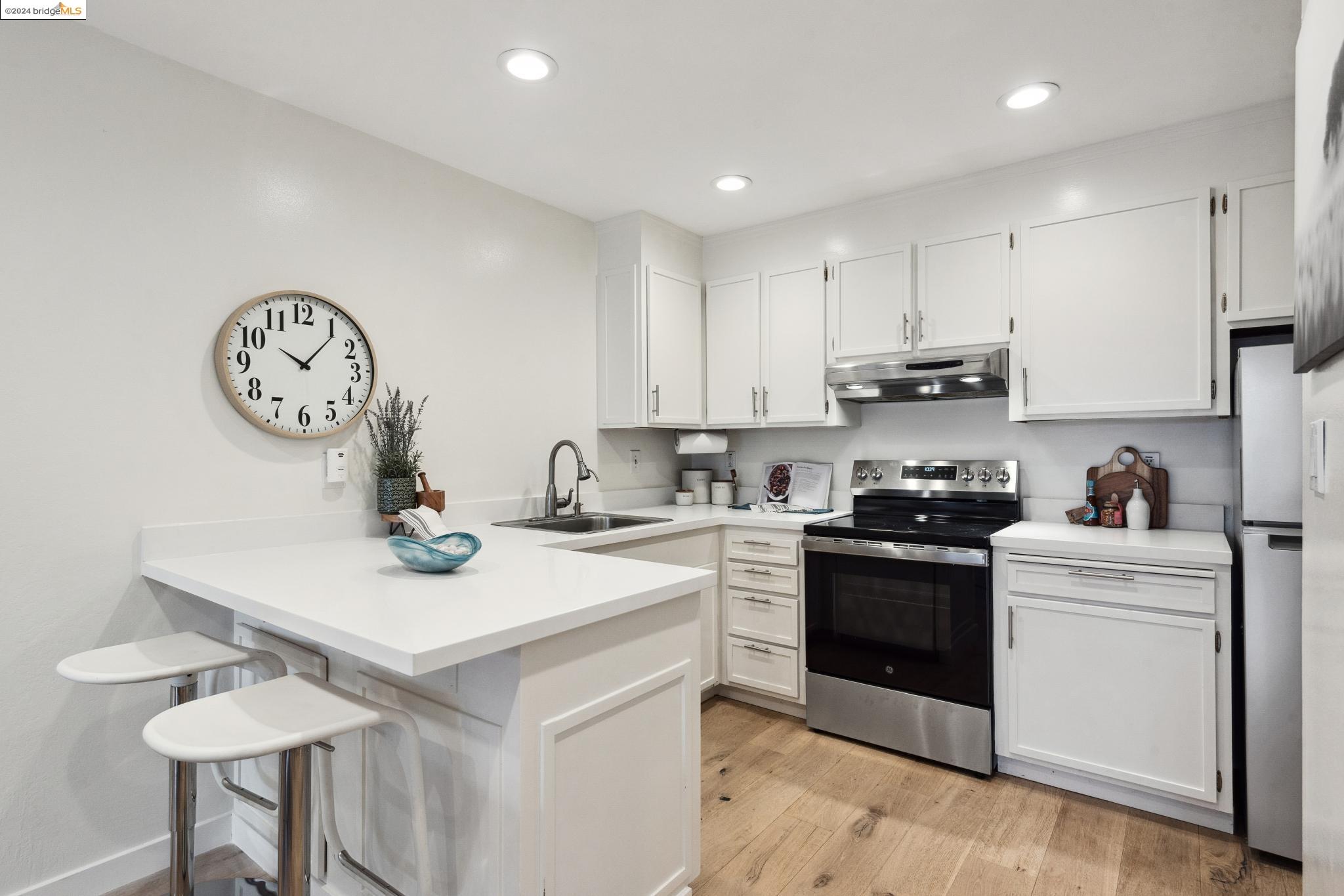 424 Staten Ave # 105