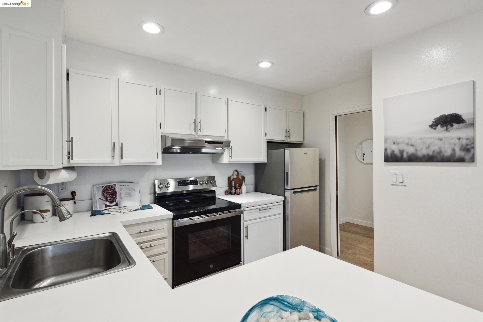 424 Staten Ave # 105