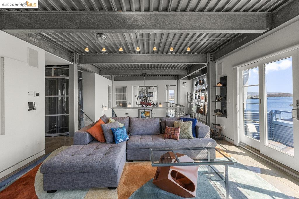1417 Sandpiper Spit