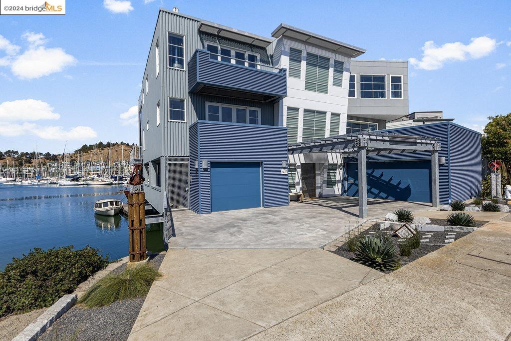1417 Sandpiper Spit