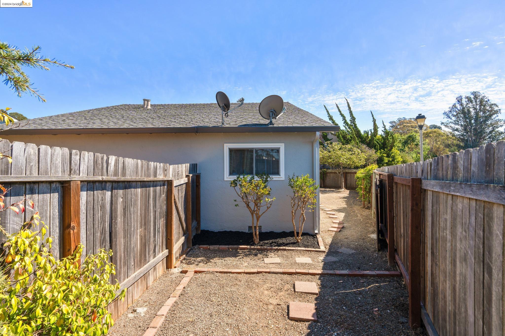 37 Parkridge Pl