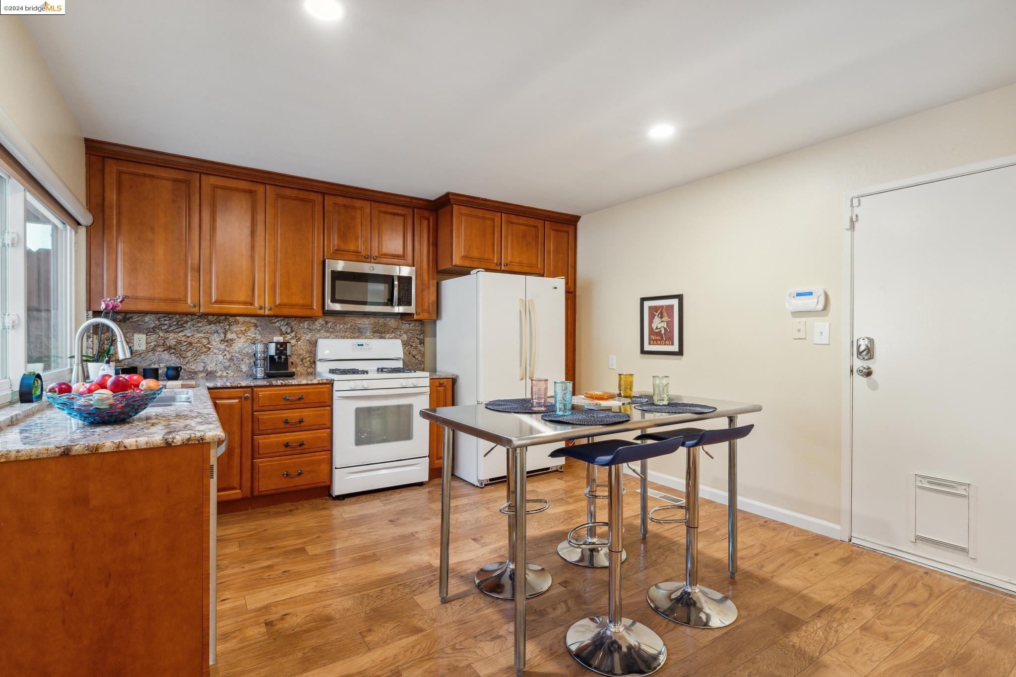 37 Parkridge Pl
