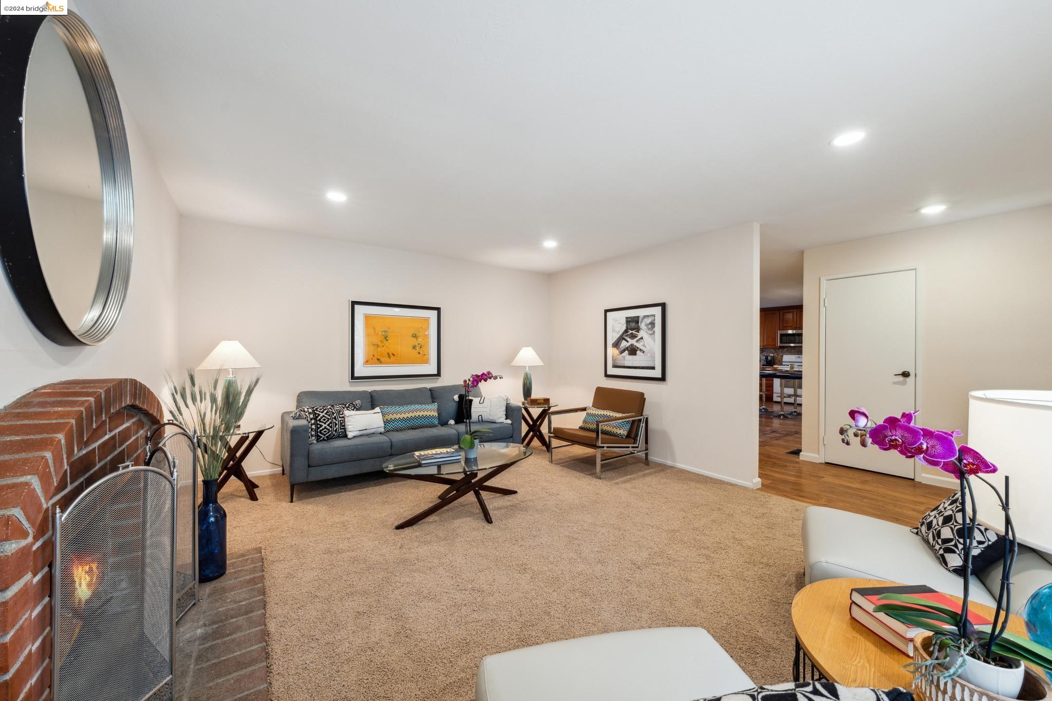 37 Parkridge Pl