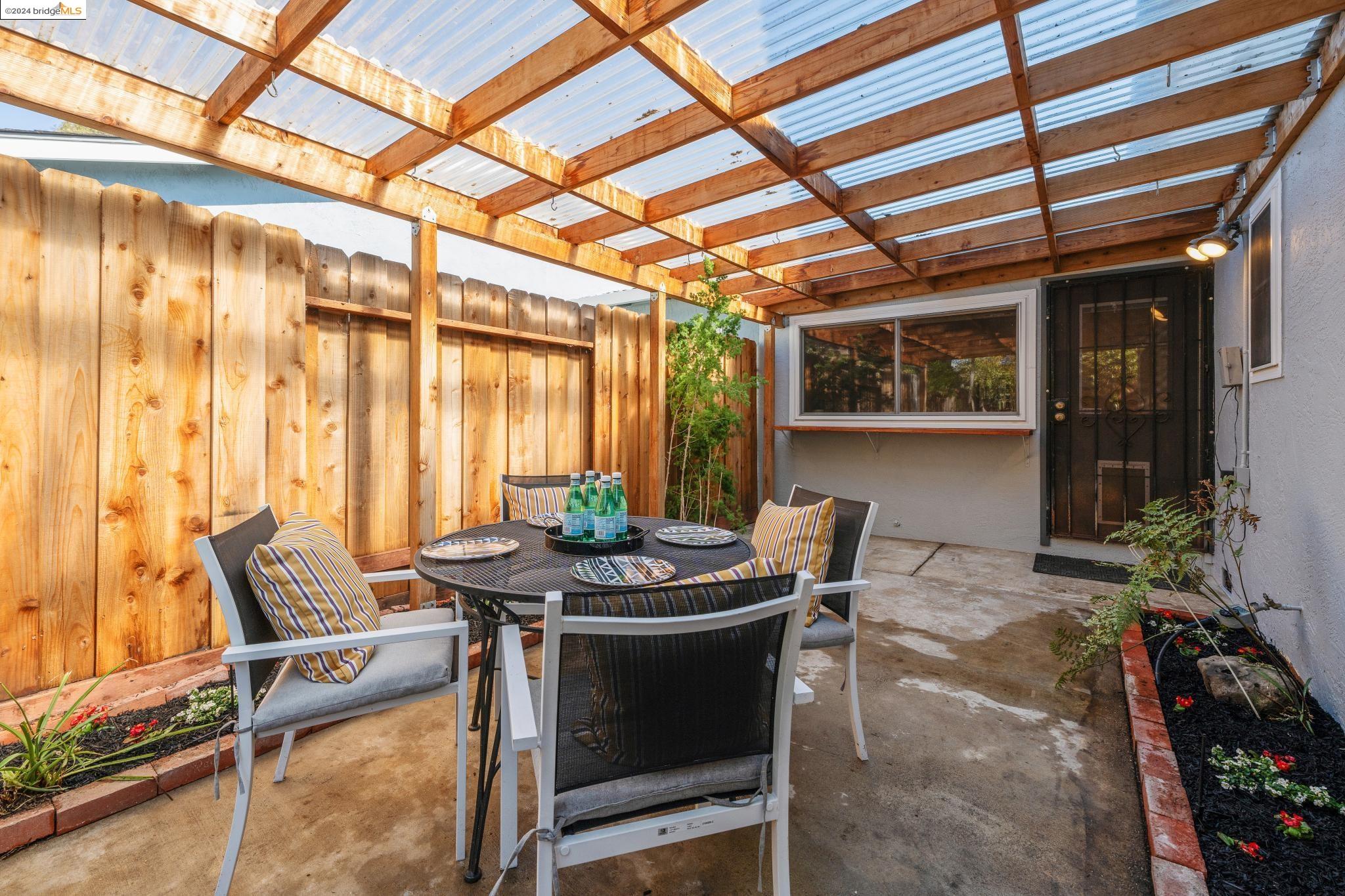 37 Parkridge Pl