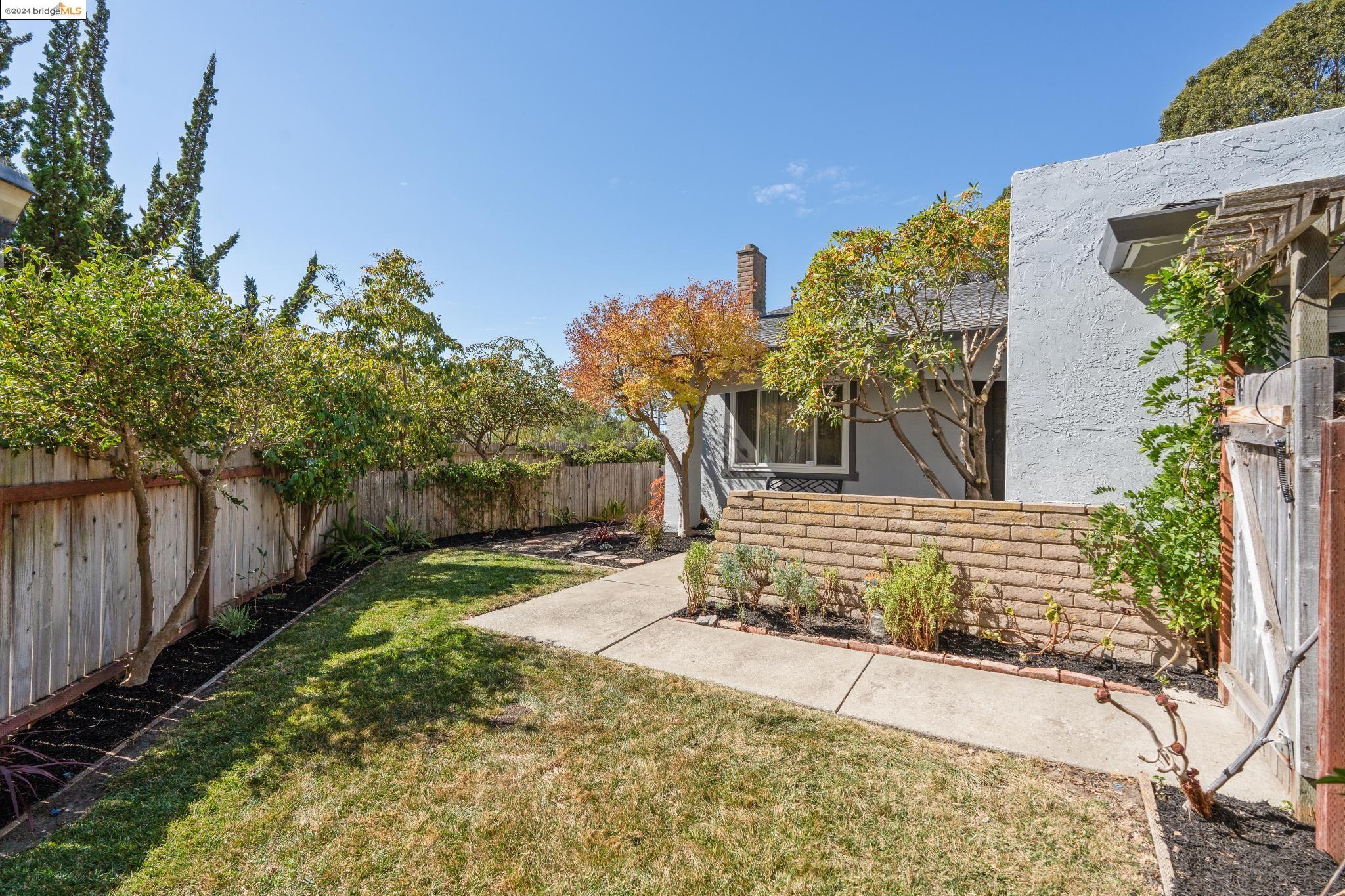 37 Parkridge Pl