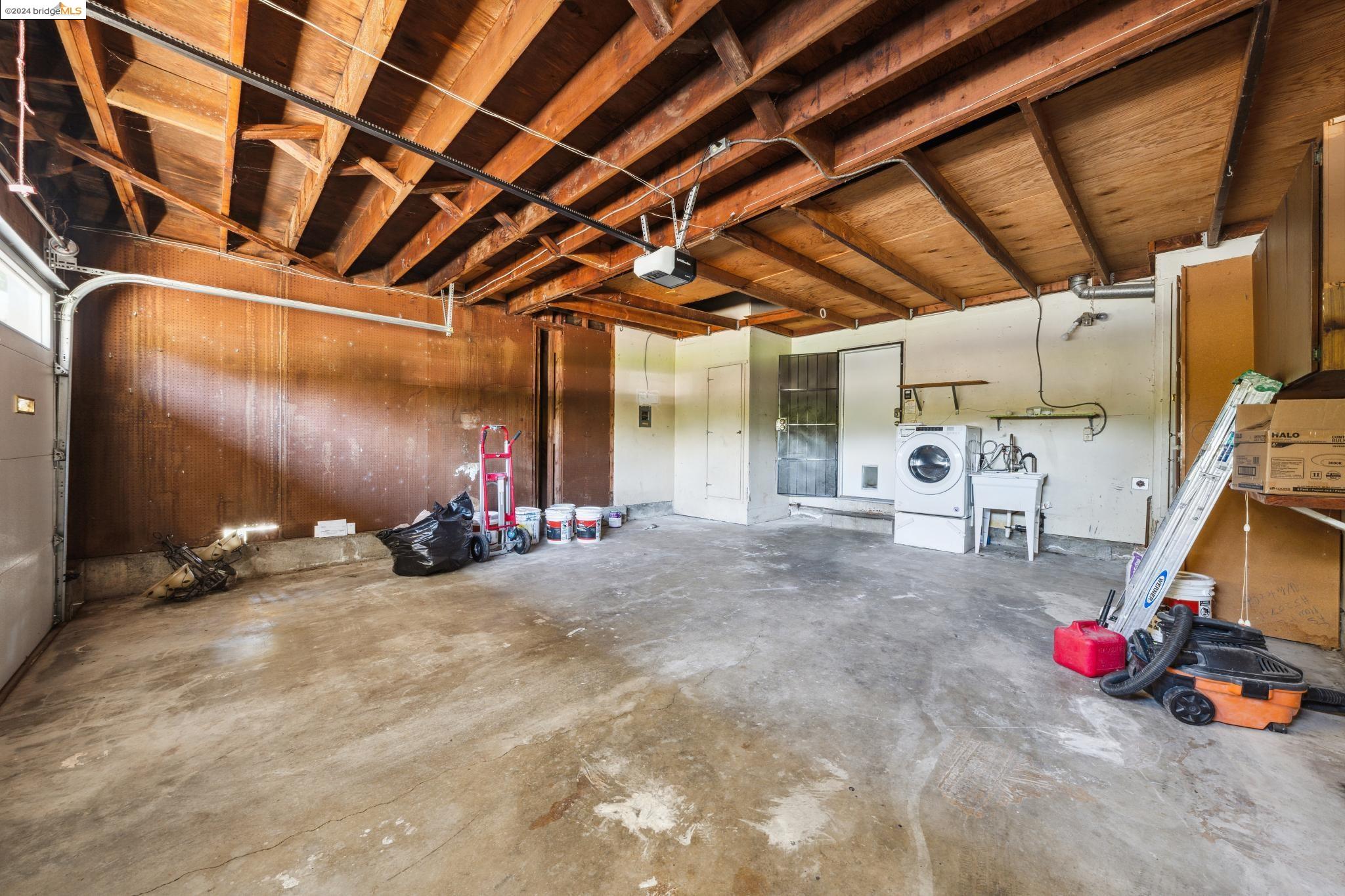 37 Parkridge Pl