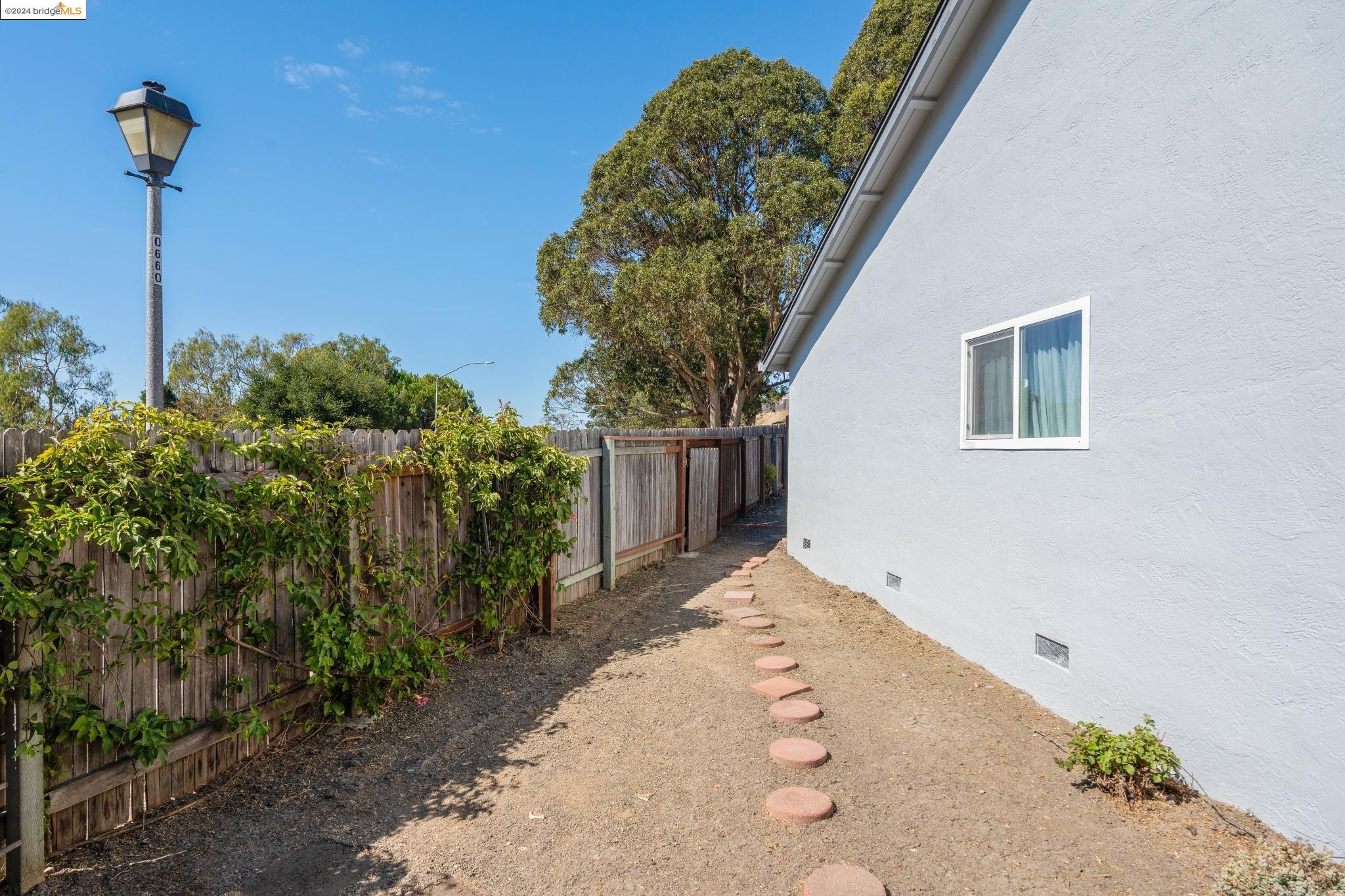 37 Parkridge Pl