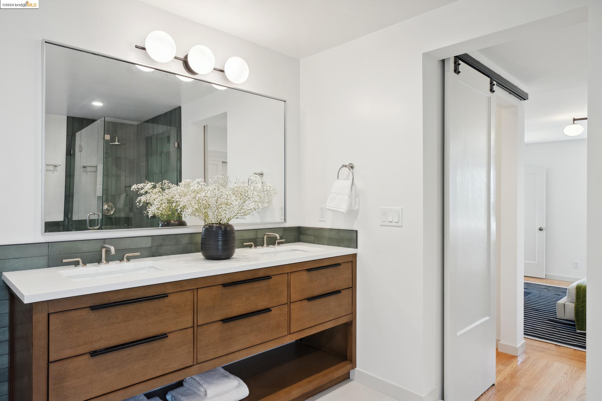 1305 Contra Costa Dr