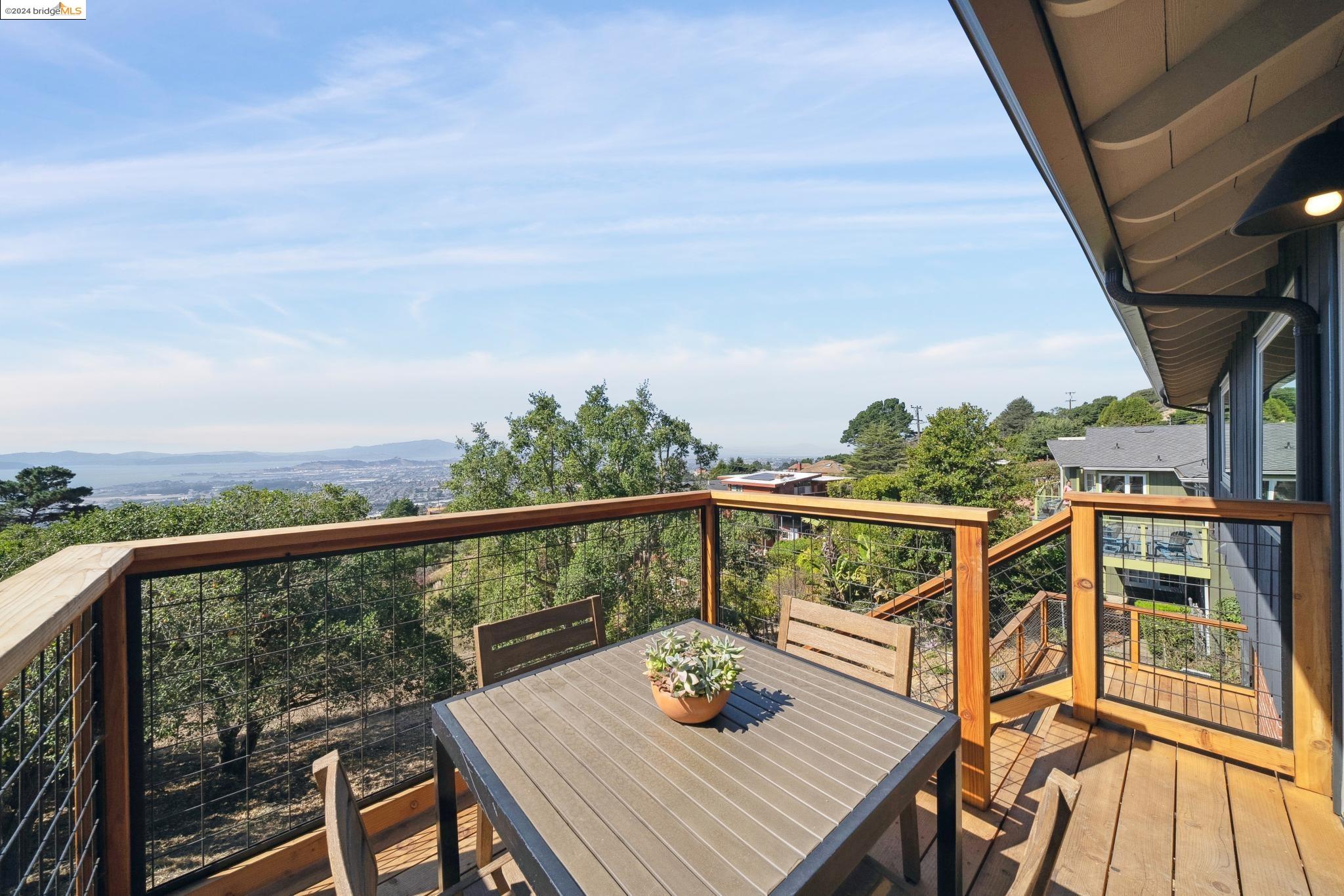 1305 Contra Costa Dr