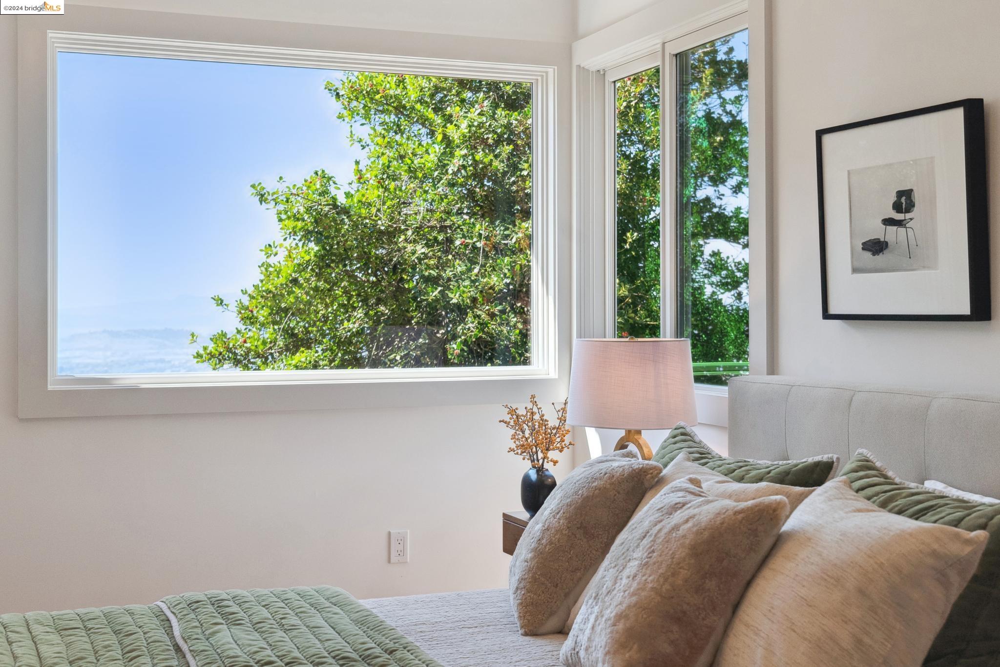 1305 Contra Costa Dr