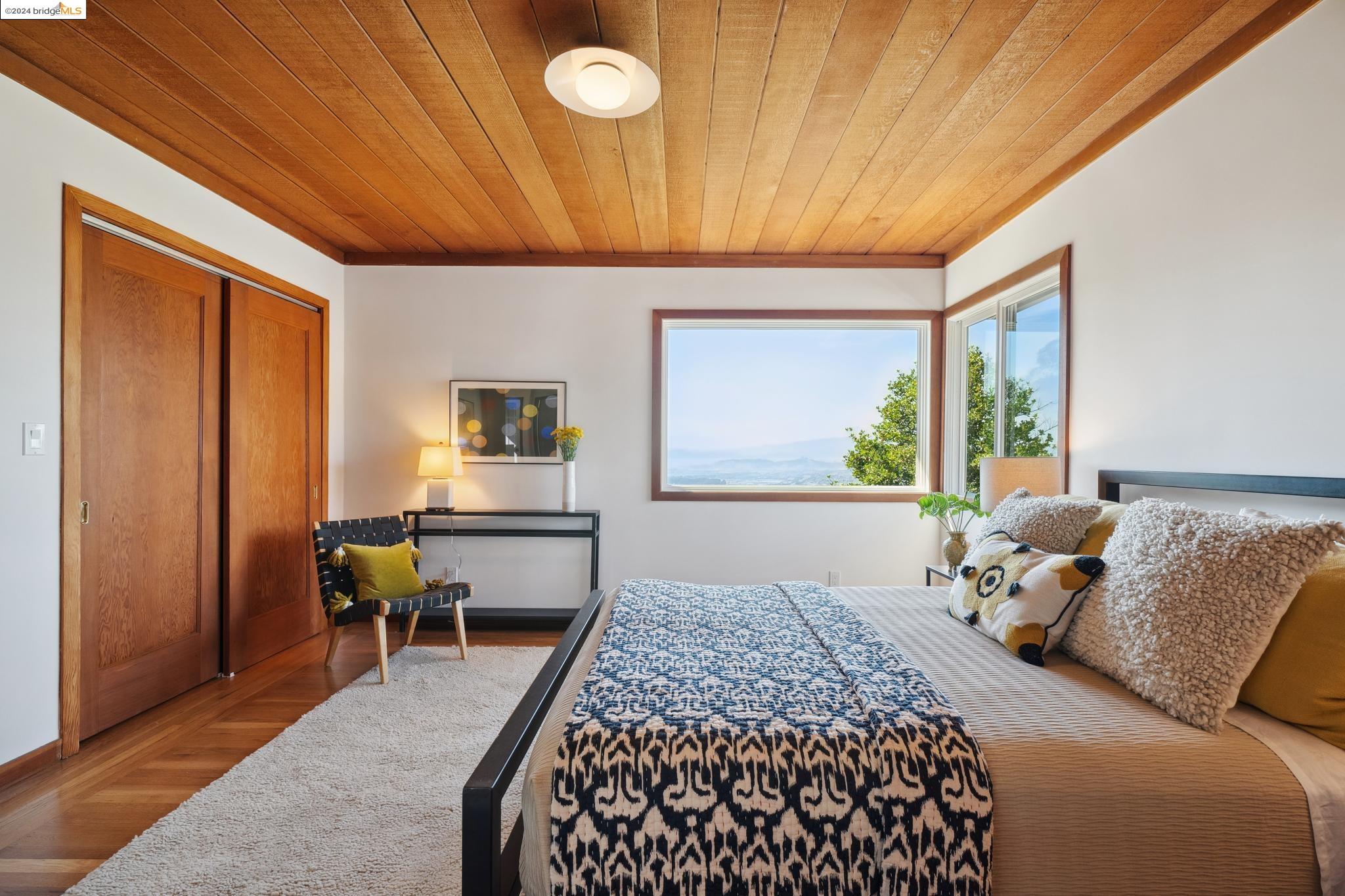 1305 Contra Costa Dr