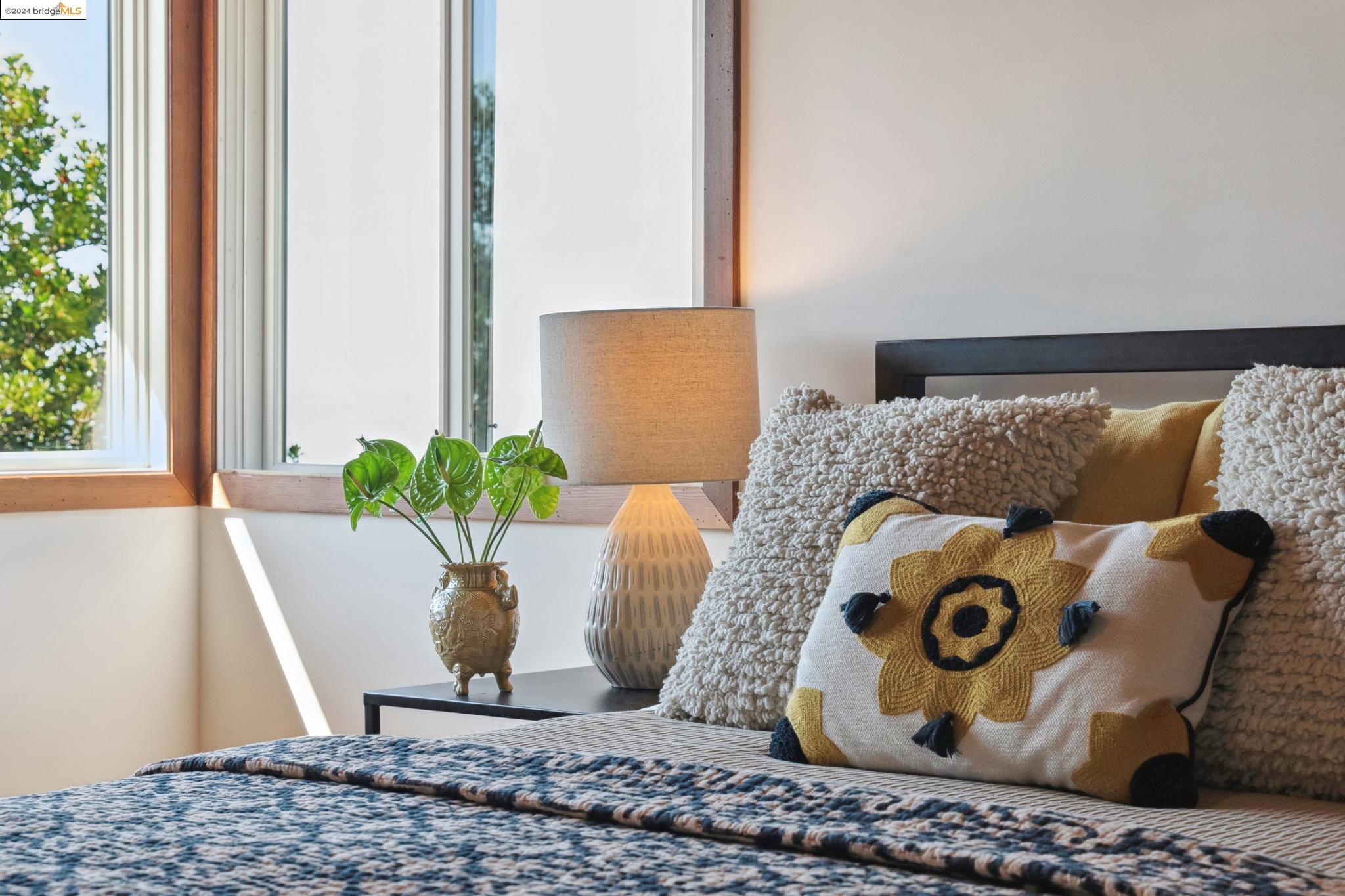 1305 Contra Costa Dr