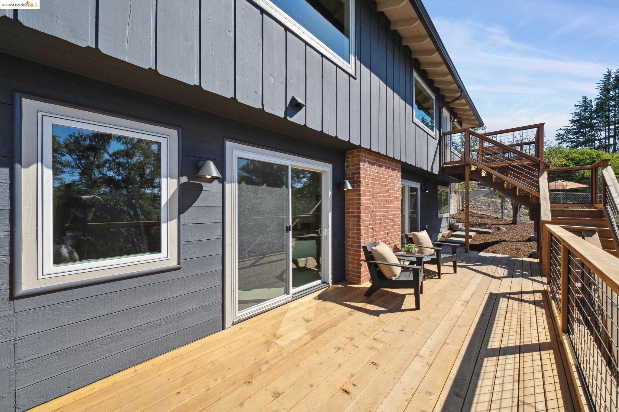 1305 Contra Costa Dr