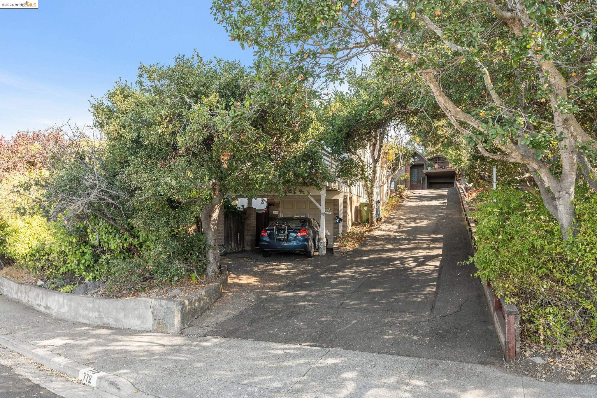 772 Colusa Ave