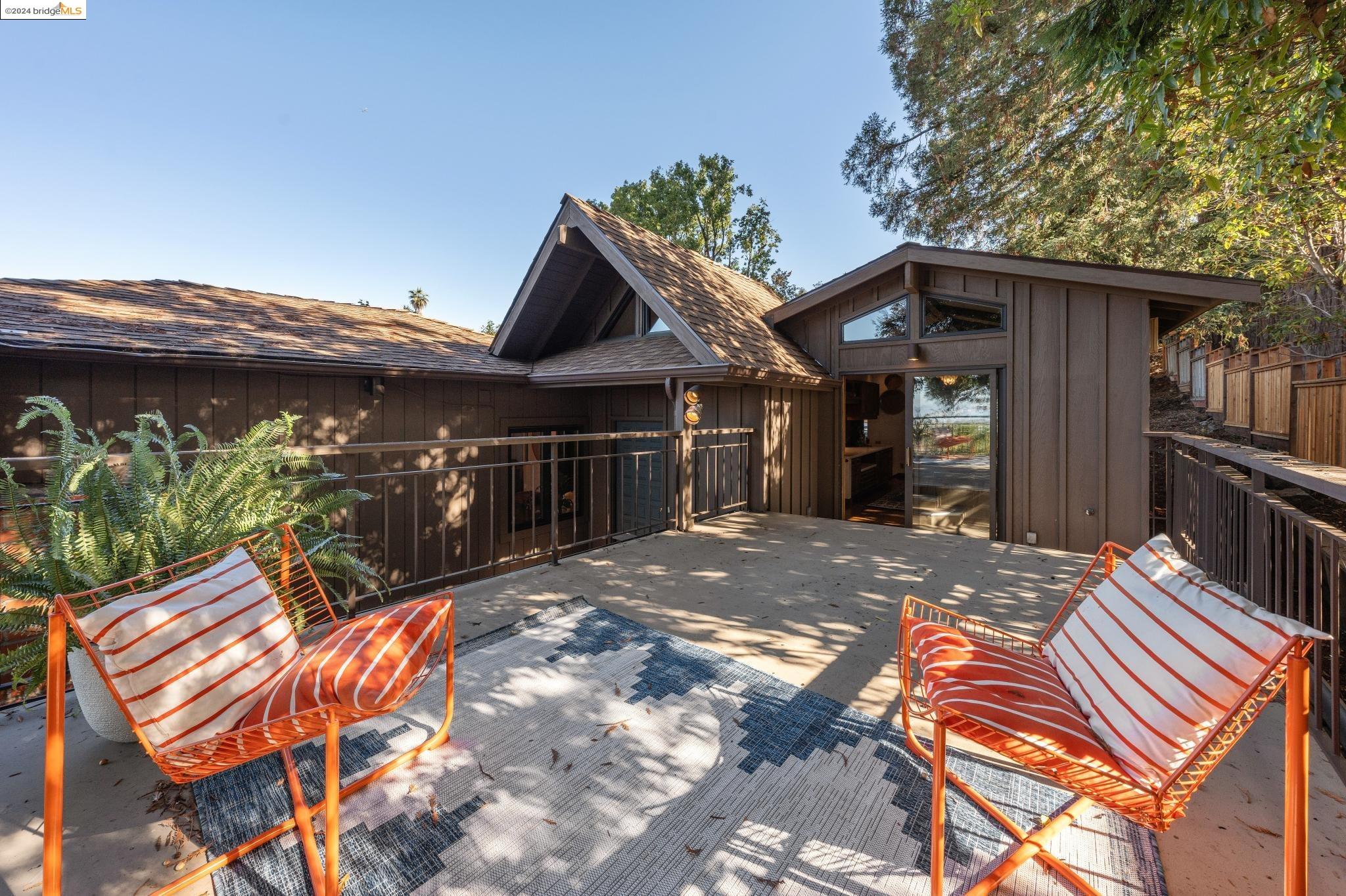 772 Colusa Ave