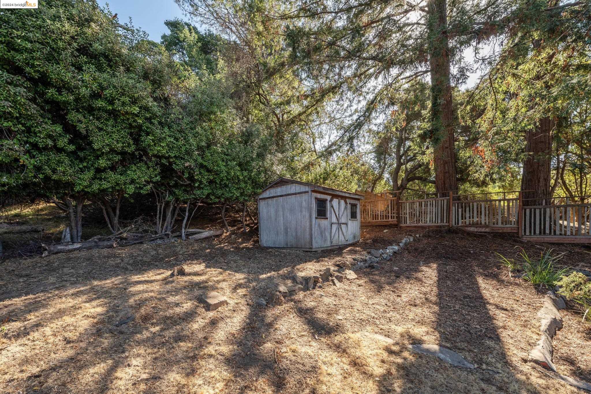772 Colusa Ave