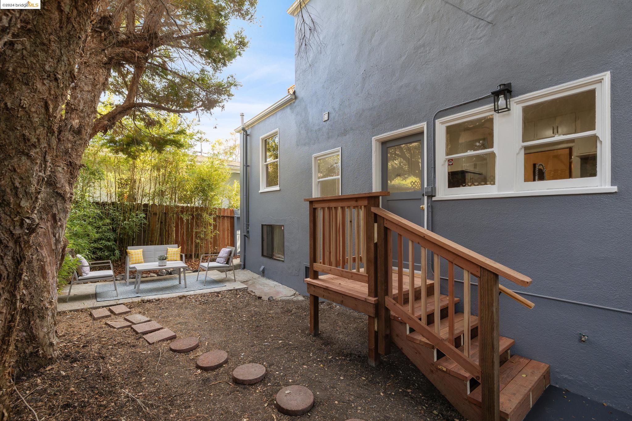 831 Ensenada Ave