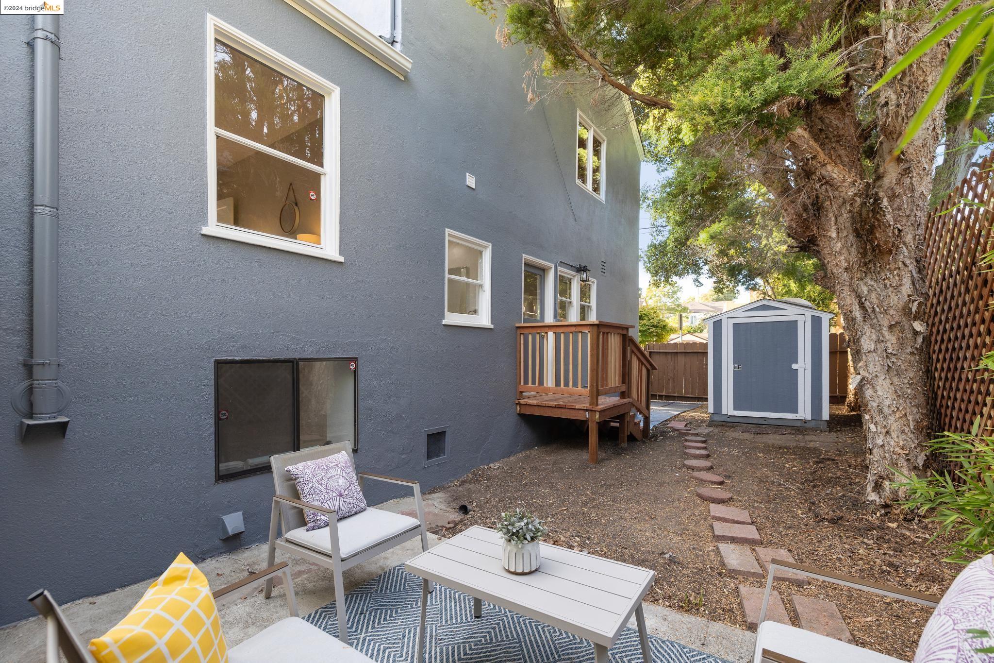 831 Ensenada Ave