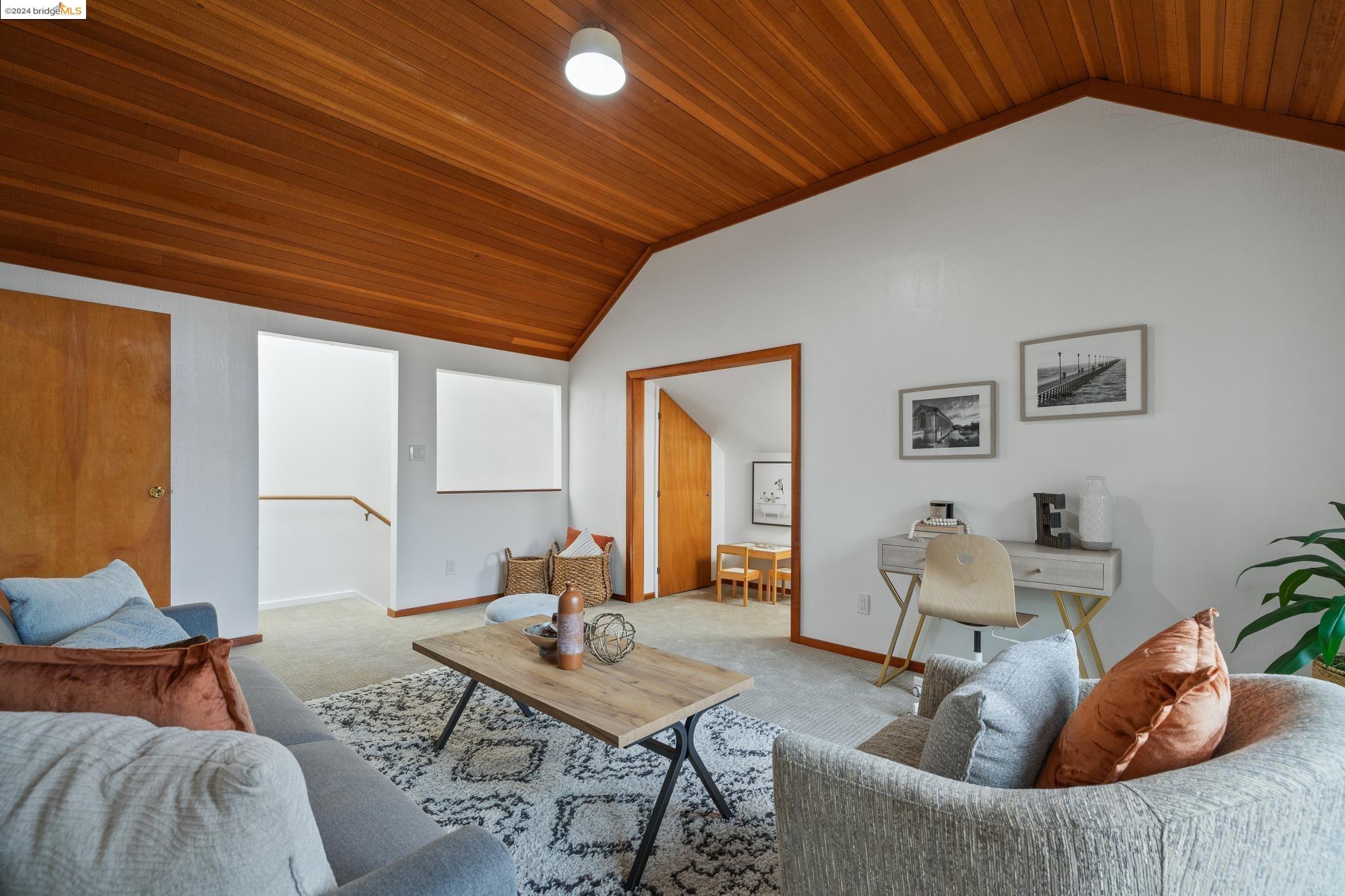 831 Ensenada Ave