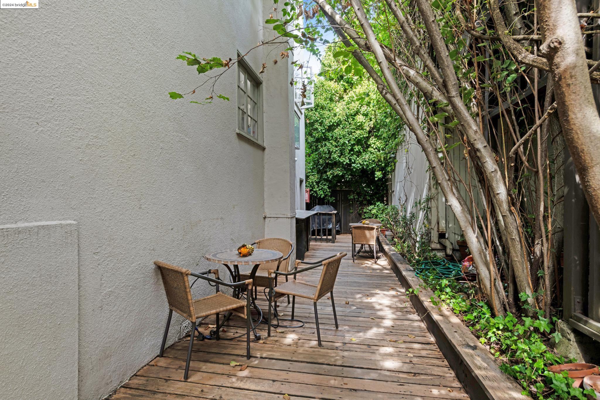 2301 Virginia St # 2